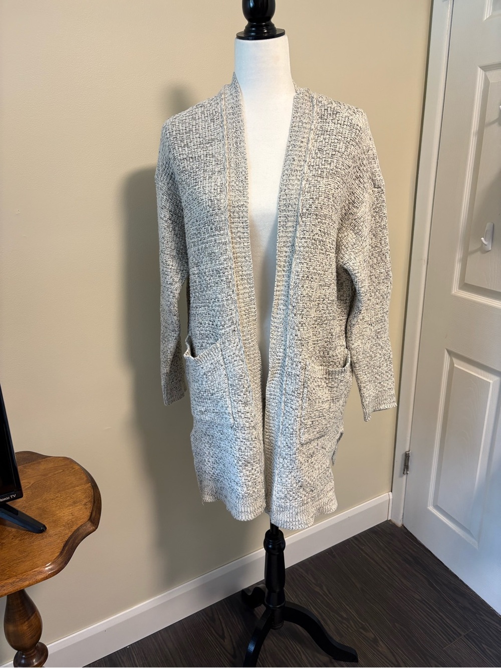 Roots Snowy Owl Open Front Cardigan